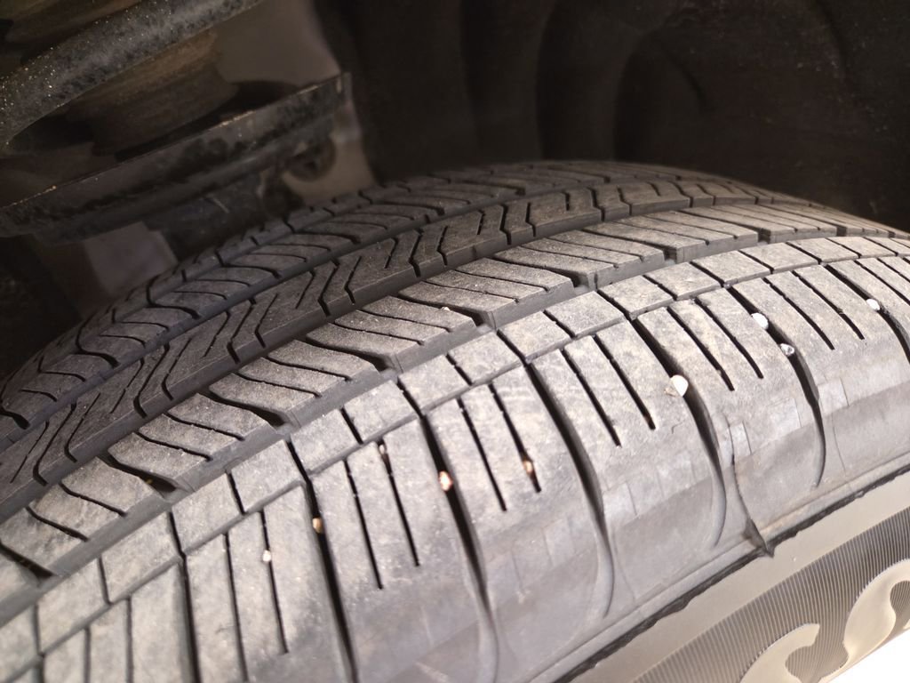 Used 2024 GMC Acadia Elevation image 25