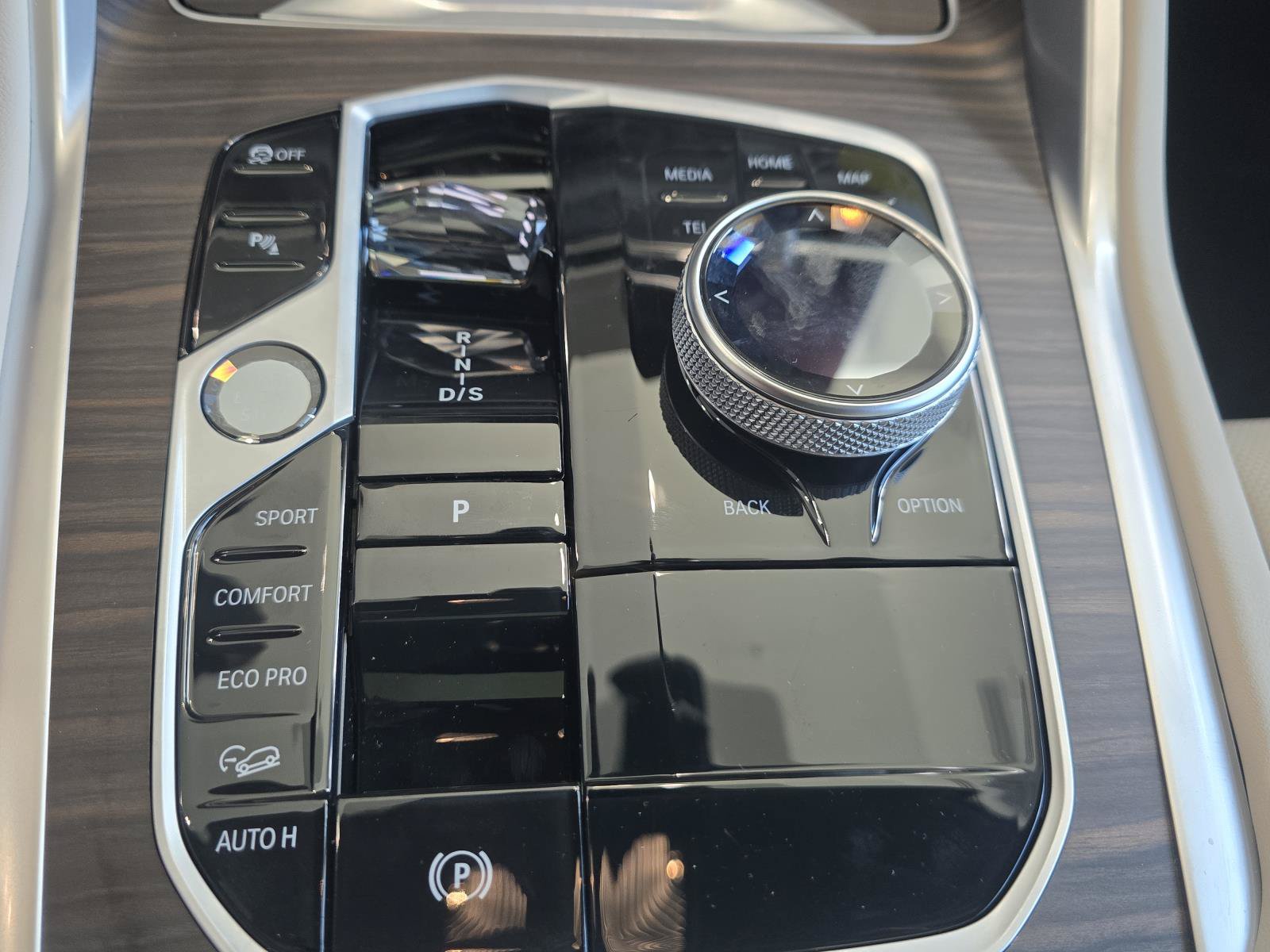 New 2027 BMW X6 M60i AWD/4WD image 18