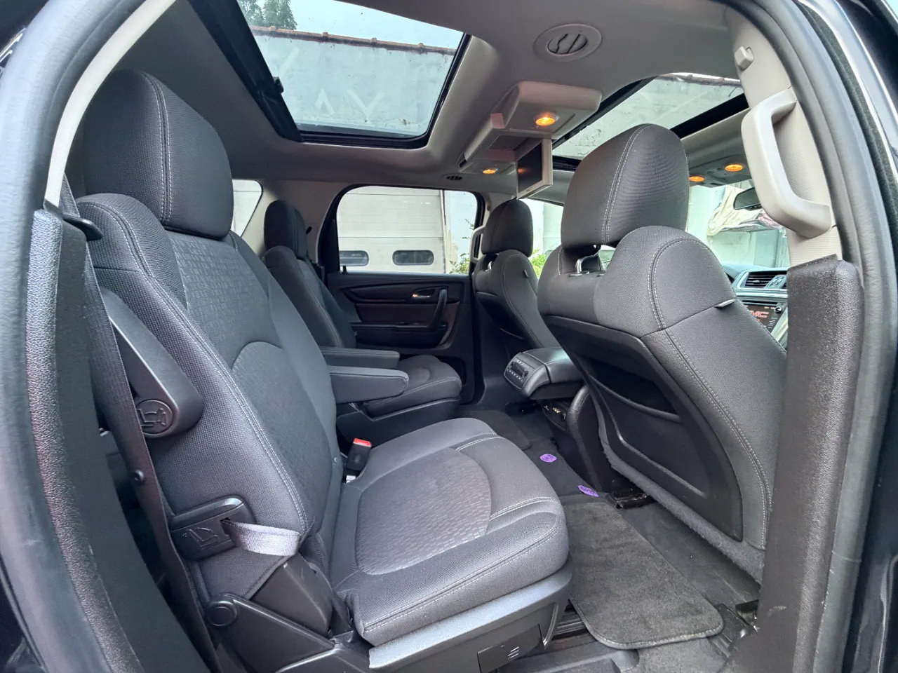 Used 2013 GMC Acadia SLE FWD image 33