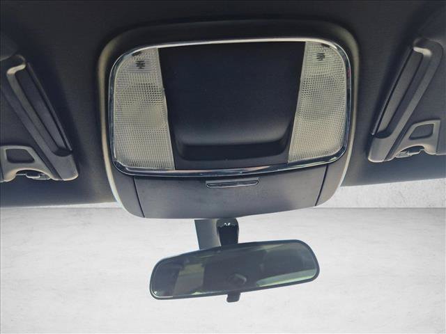 Used 2018 Dodge Charger SXT RWD image 19