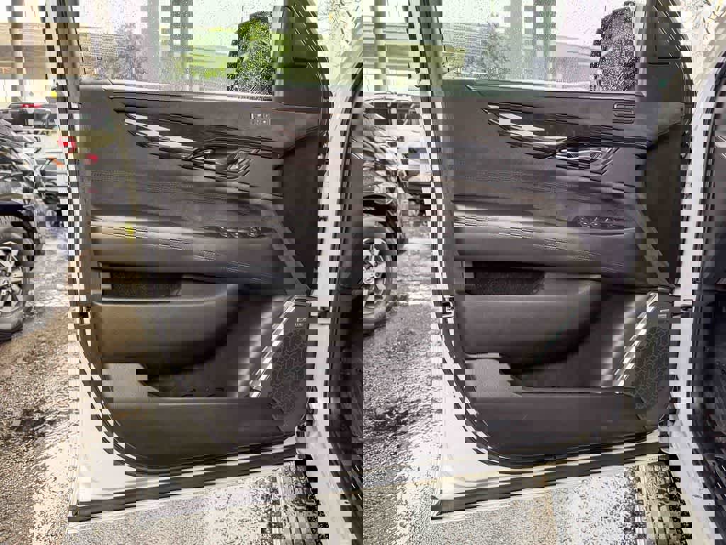 Used 2020 Cadillac Escalade ESV Platinum image 22