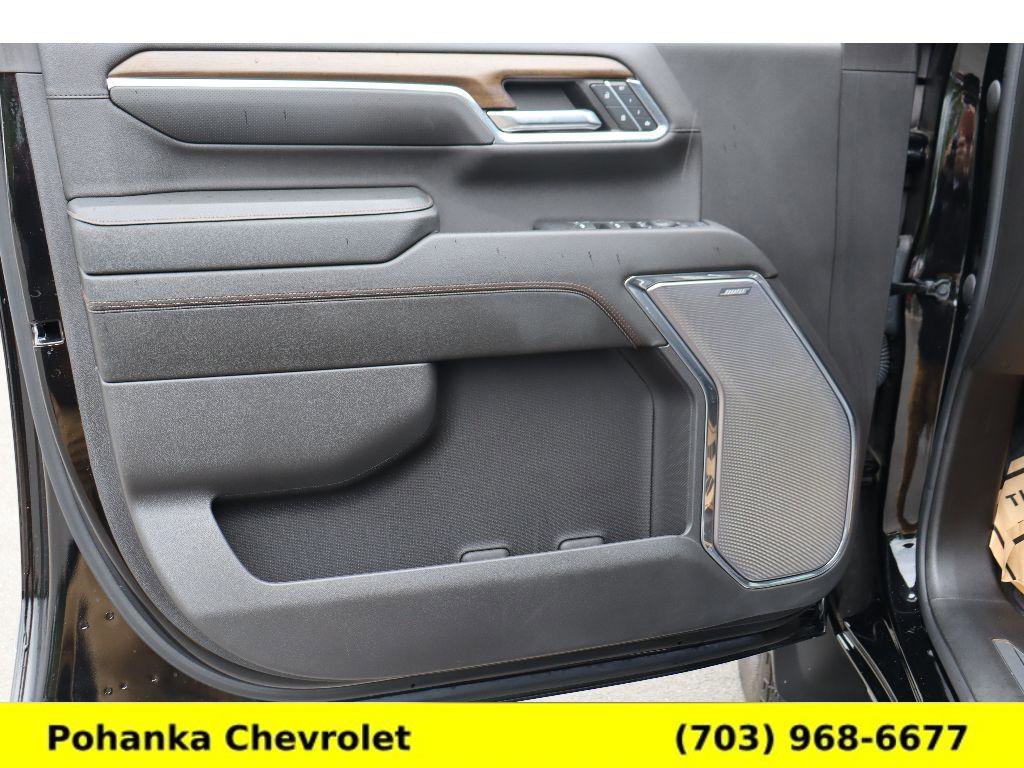 Used 2024 Chevrolet Silverado 2500 High Country w/ Technology Package AWD/4WD image 19