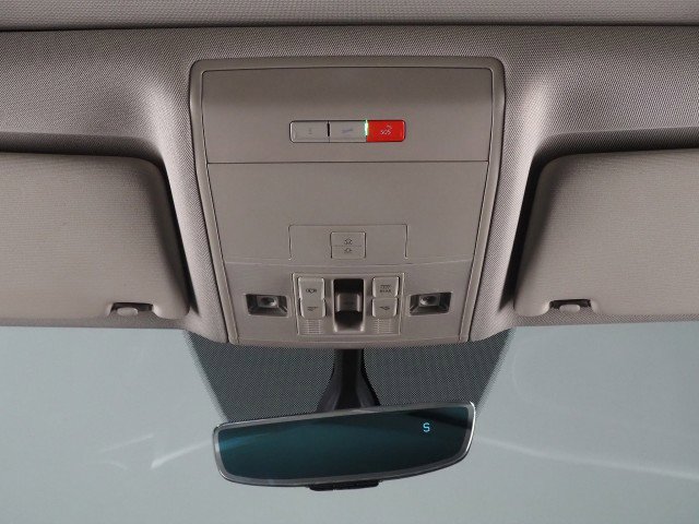 Used 2021 Volkswagen Atlas SE w/ Technology Package w/ Panoramic Sunroof Package image 48