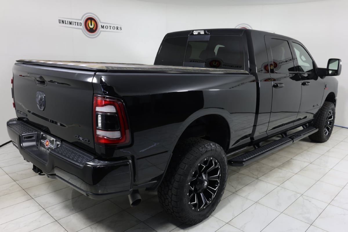 Used 2024 RAM 2500 Laramie w/ Night Edition AWD/4WD image 3