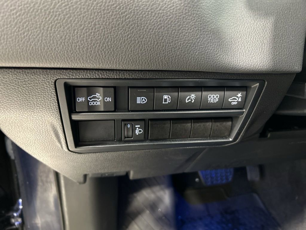 Used 2024 Toyota Tundra Limited AWD/4WD image 13