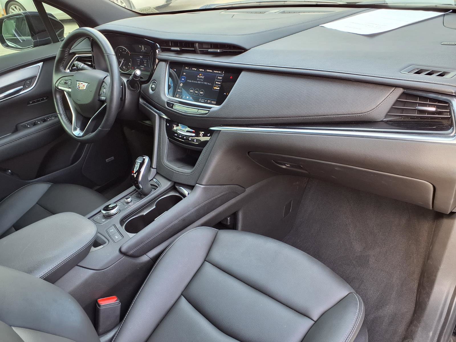 Certified 2024 Cadillac XT6 Luxury image 8