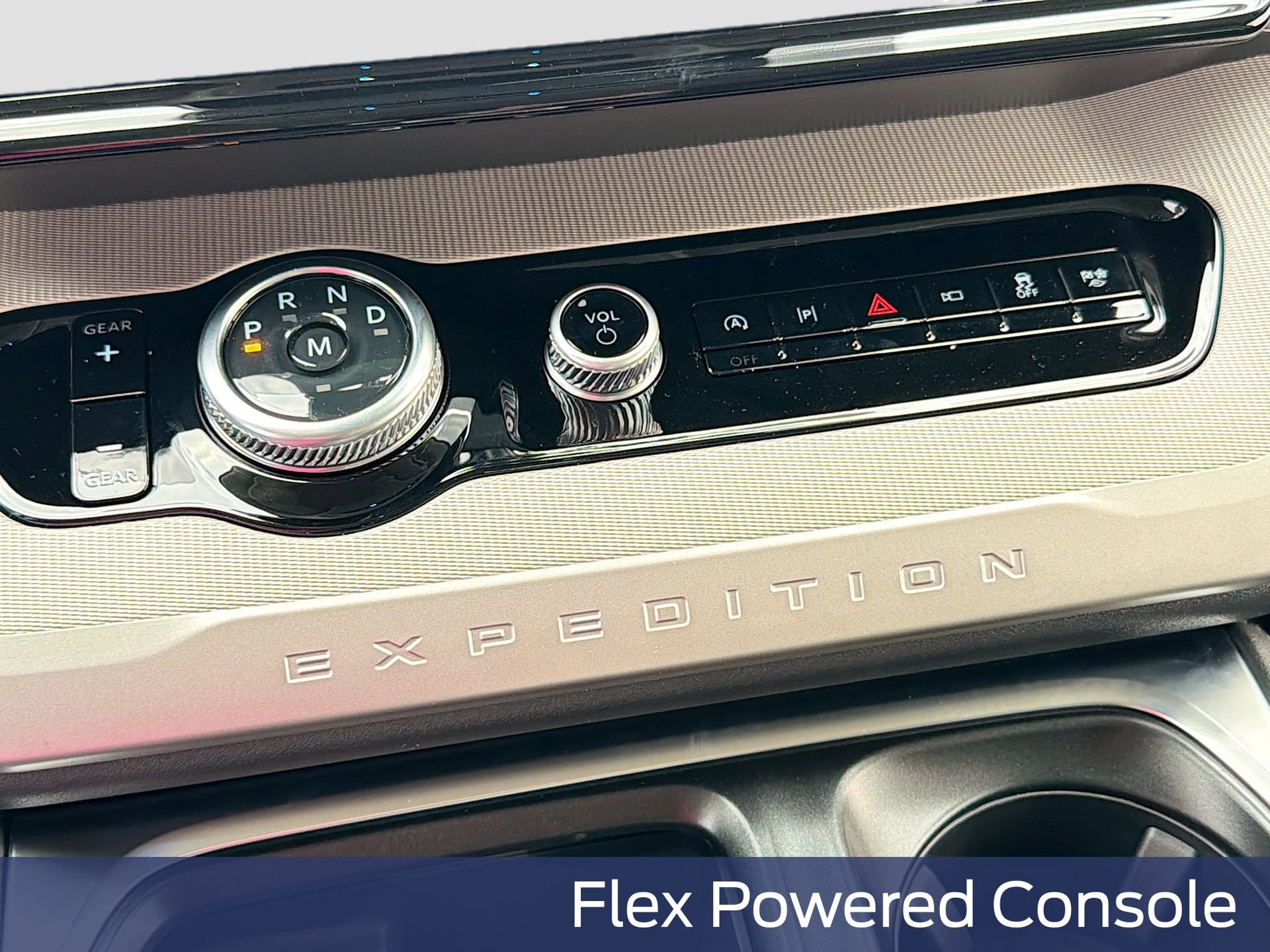 New 2026 Ford Expedition Active image 24