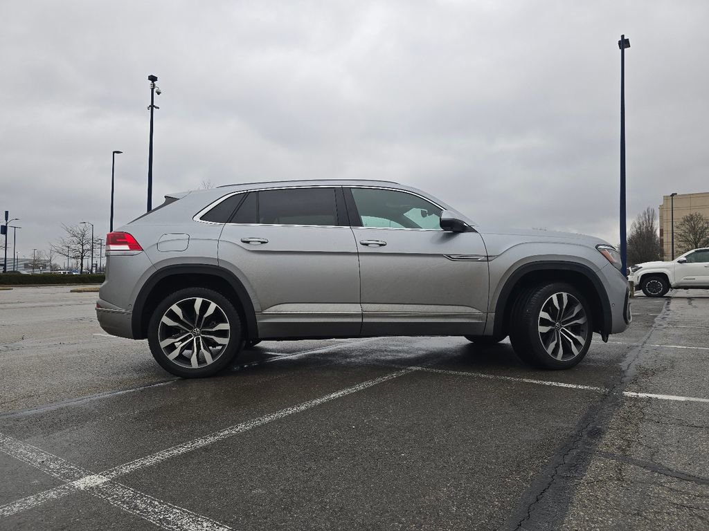 Used 2021 Volkswagen Atlas Cross Sport SEL Premium R-Line image 18