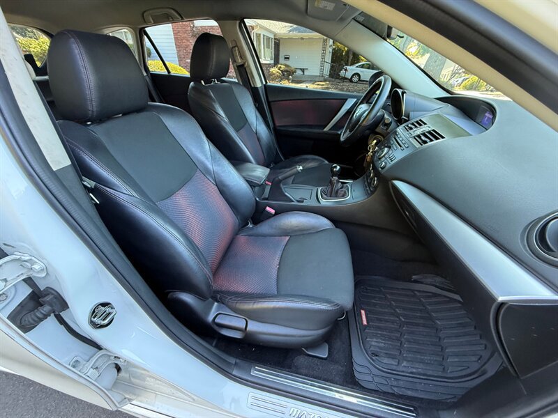 Used 2013 MAZDA MAZDA3 Touring image 11