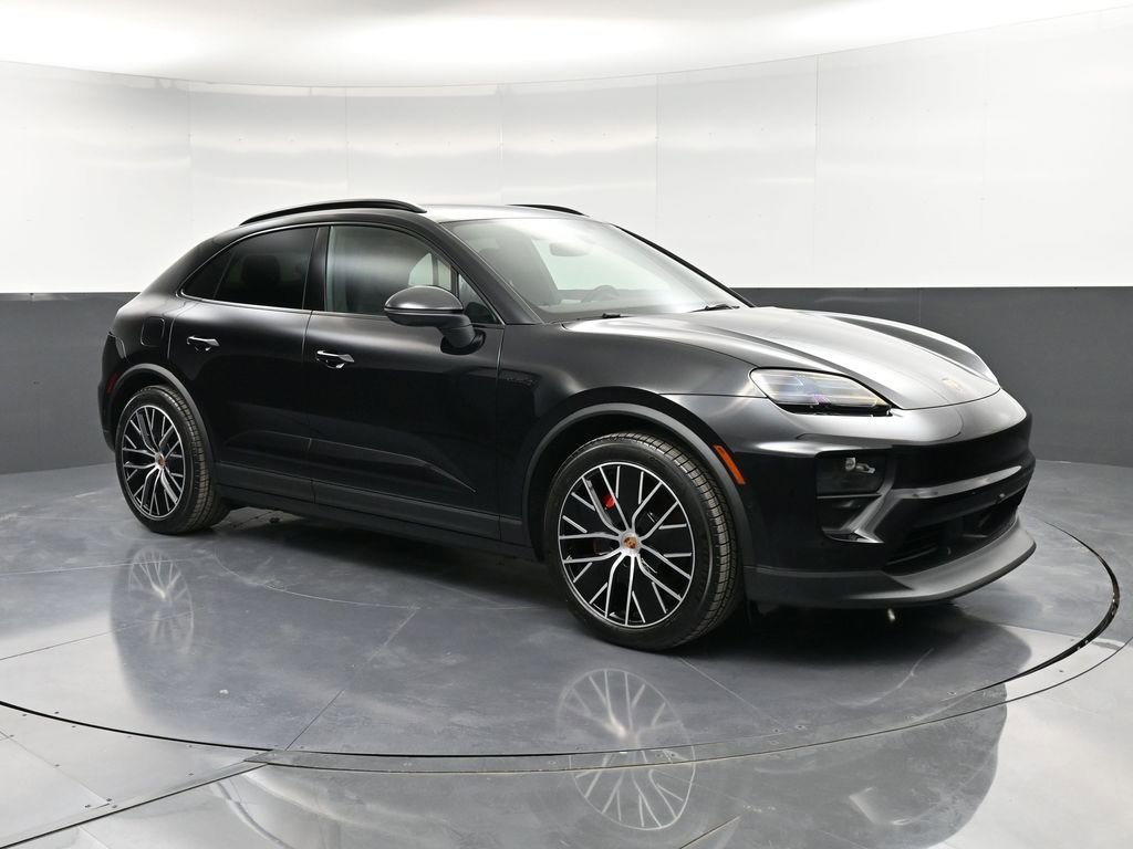 New 2026 Porsche Macan 4S Electric AWD/4WD image 10