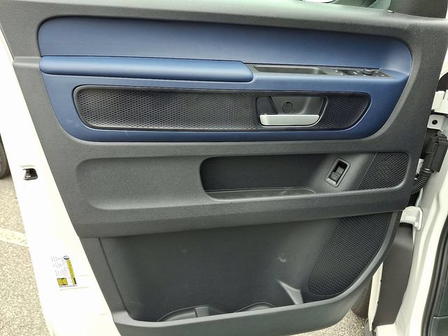 New 2025 Volkswagen ID. Buzz Pro S RWD image 8