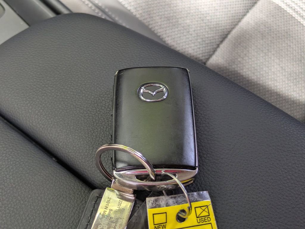 Used 2025 MAZDA CX-50 AWD 2.5 S w/ Premium Package image 29