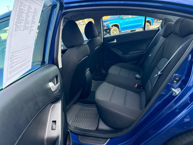 Used 2017 Kia Forte LX image 23