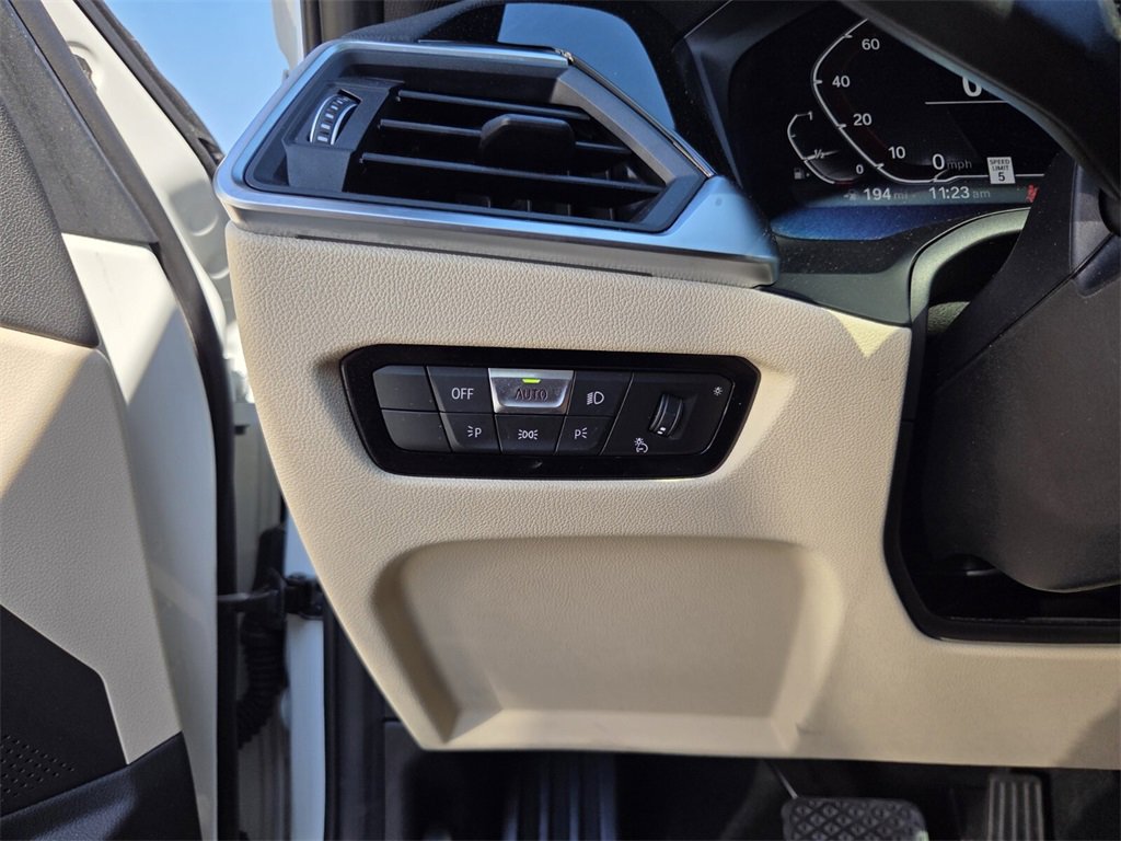 Certified 2022 BMW 330i Sedan w/ Driving Assistance Package image 28