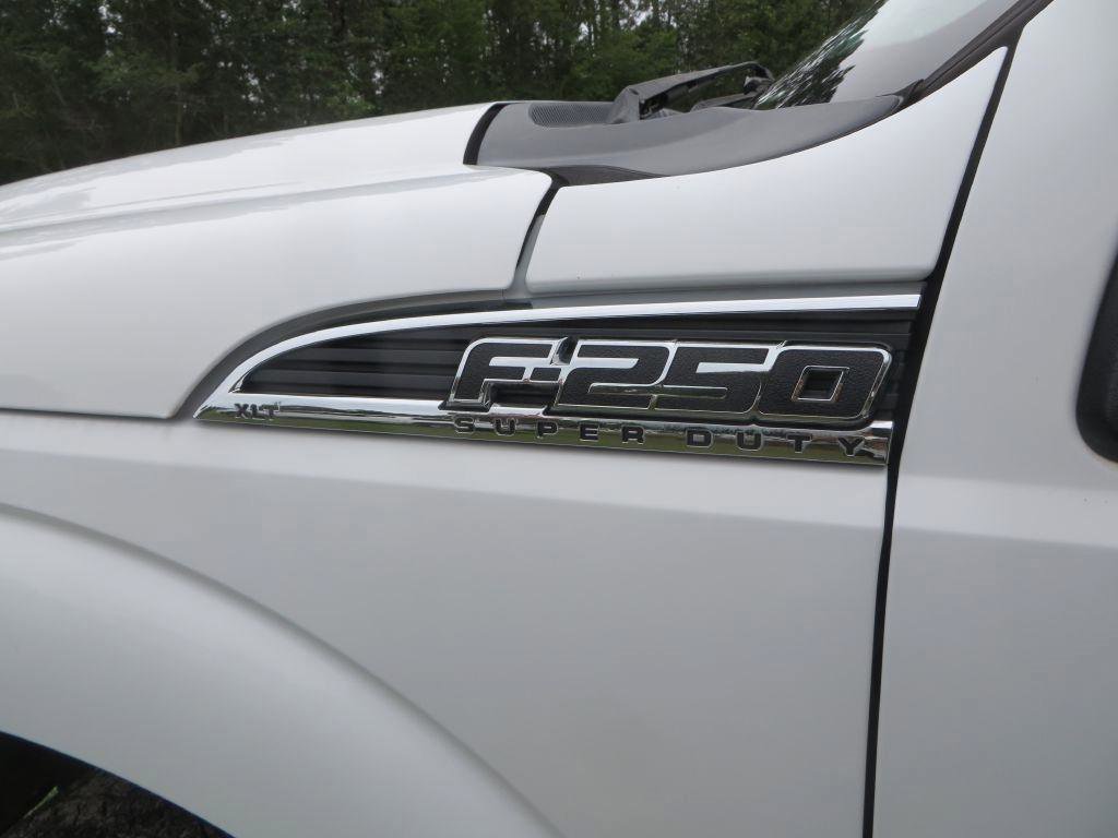 Used 2016 Ford F250 XLT AWD/4WD image 9