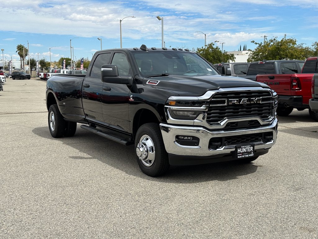 New 2026 RAM 3500 Tradesman AWD/4WD image 10