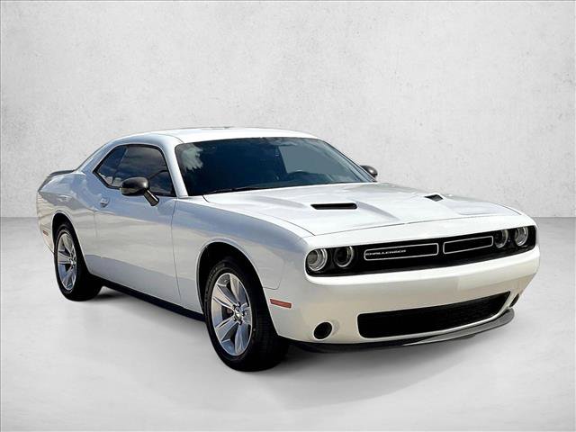Used 2023 Dodge Challenger SXT RWD image 9