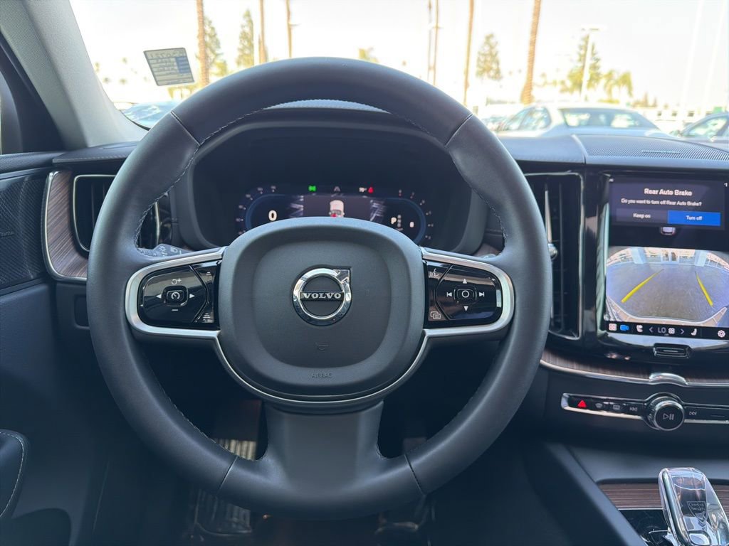 Used 2023 Volvo XC60 B5 Ultimate w/ Climate Package image 17