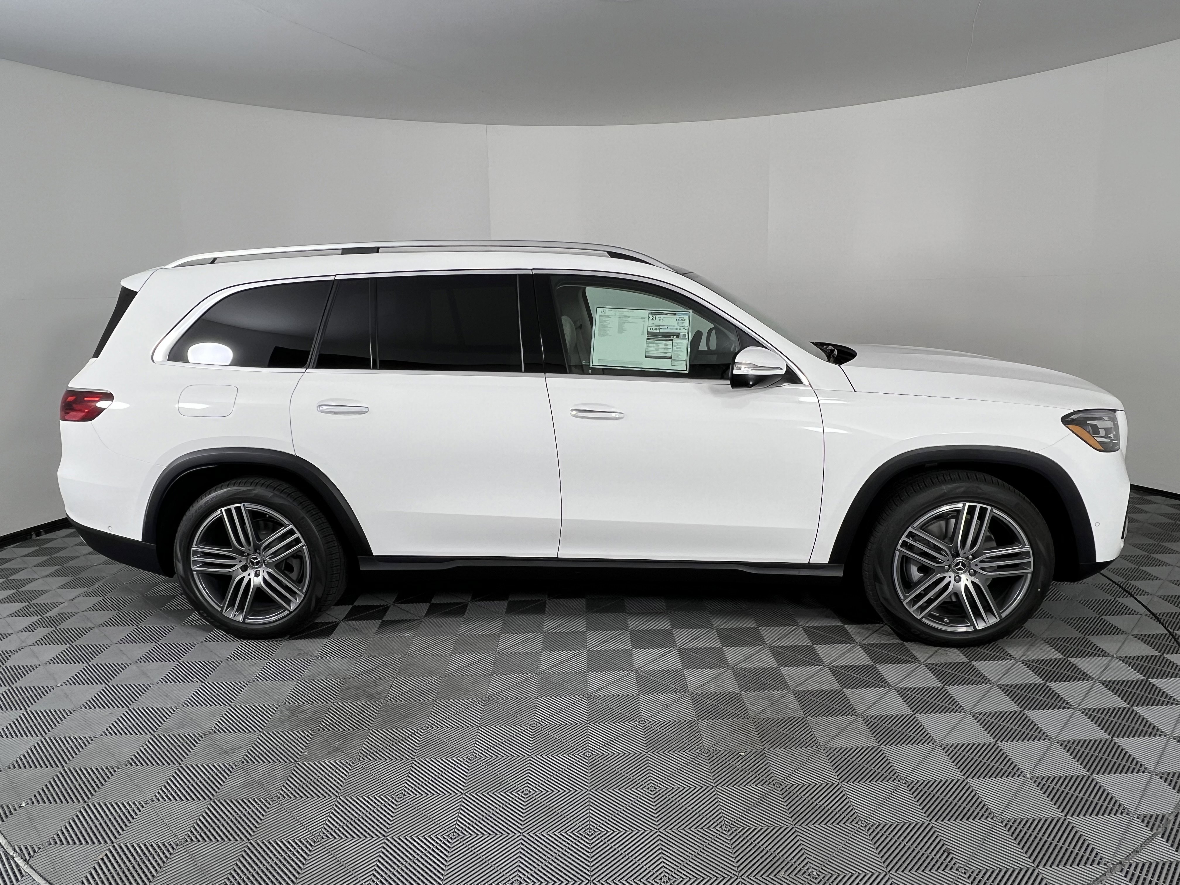 New 2026 Mercedes-Benz GLS 450 4MATIC image 14