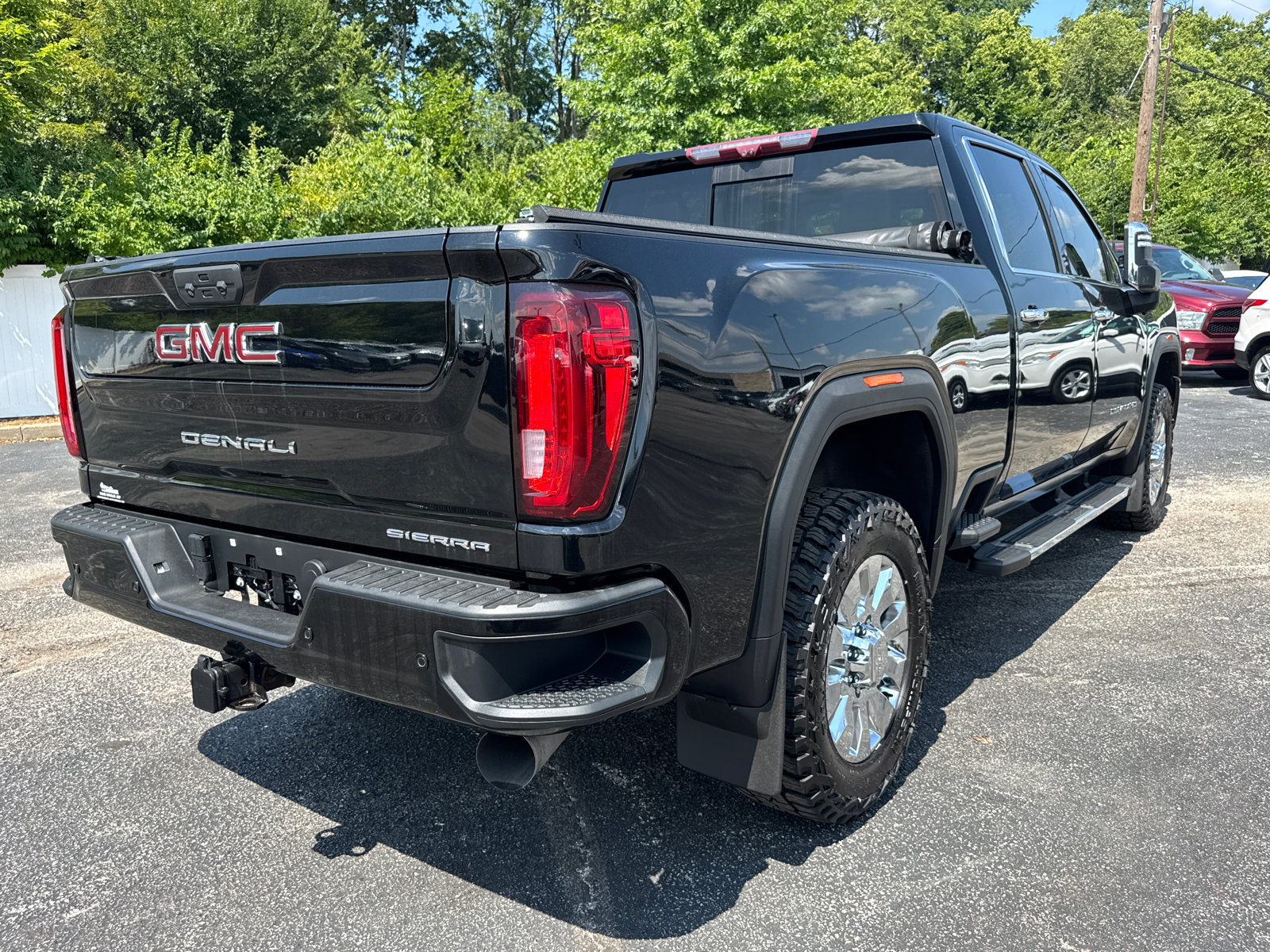 Used 2021 GMC Sierra 2500 Denali w/ Denali Ultimate Package AWD/4WD image 5