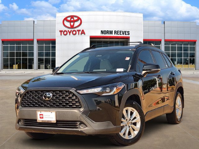 Used 2023 Toyota Corolla Cross LE AWD/4WD image 1