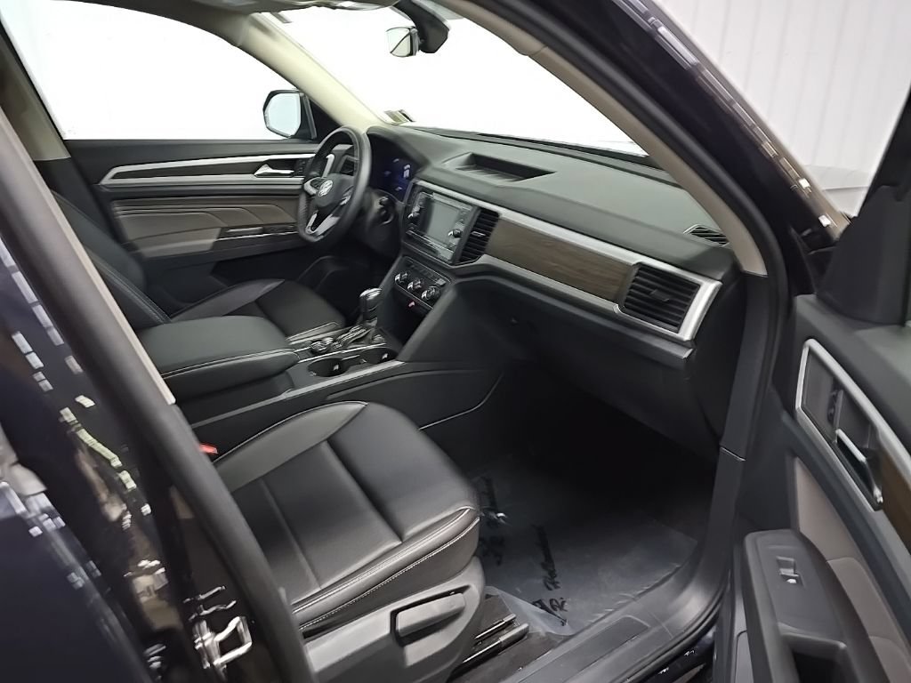 Used 2022 Volkswagen Atlas SE AWD/4WD image 16