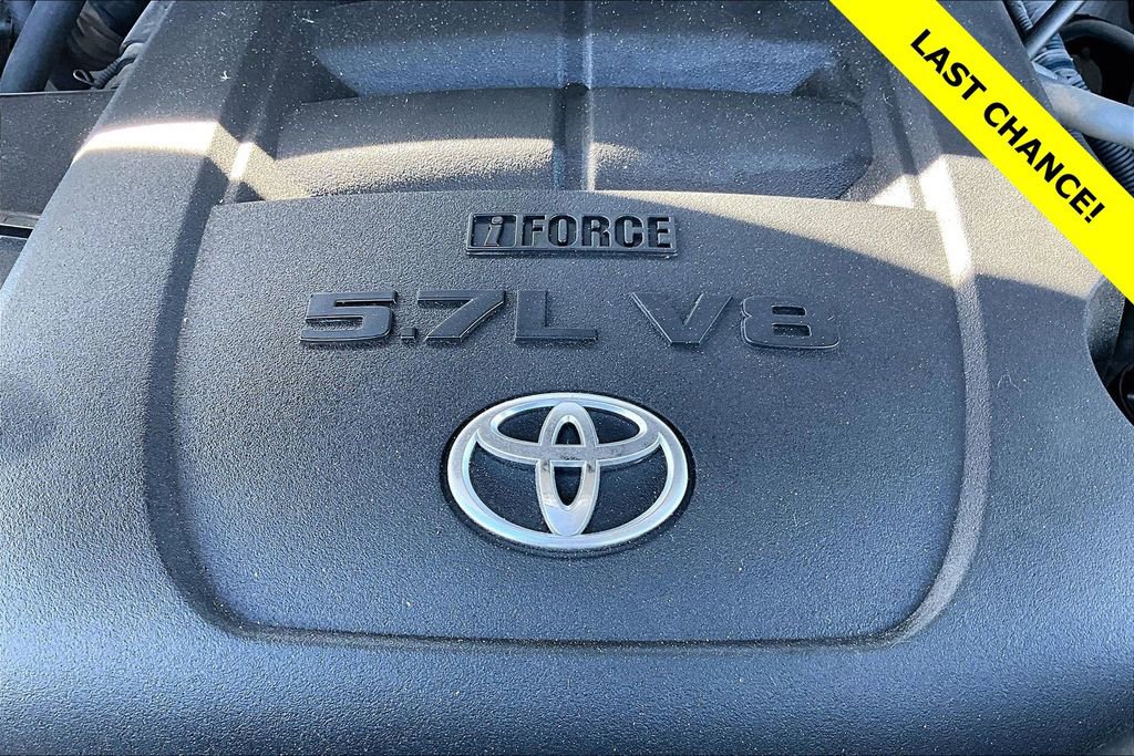 Used 2018 Toyota Tundra SR5 w/ TRD Off Road Package image 35