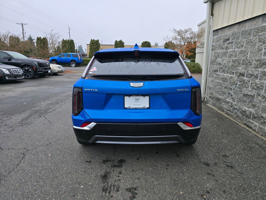 New 2026 Cadillac Optiq Luxury 2 image 5