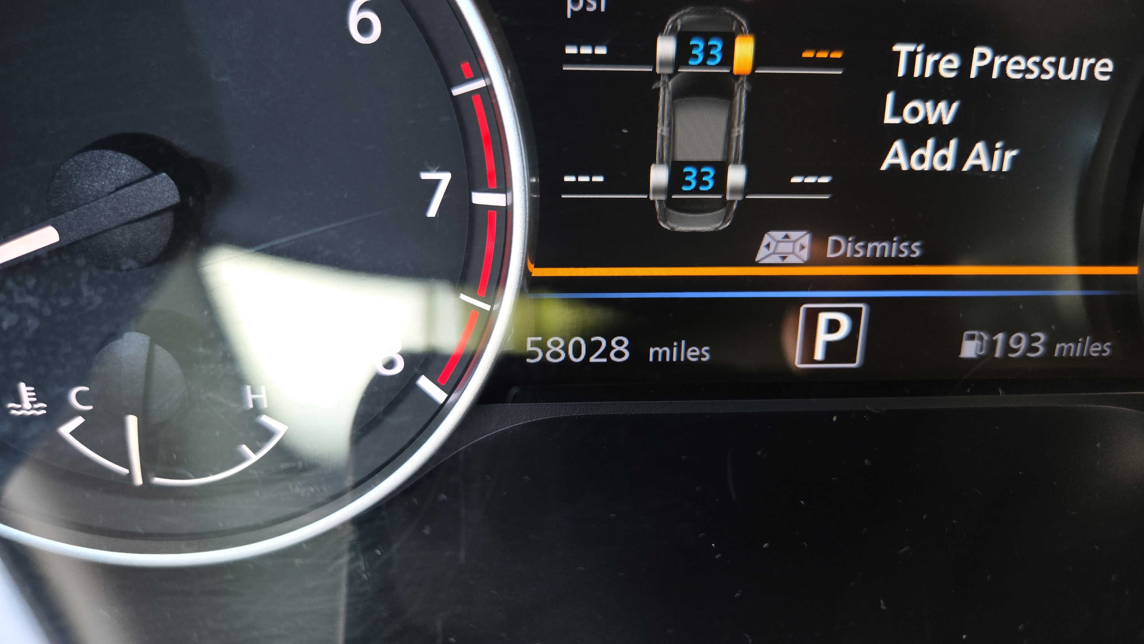 Used 2024 Nissan Sentra SV FWD image 32