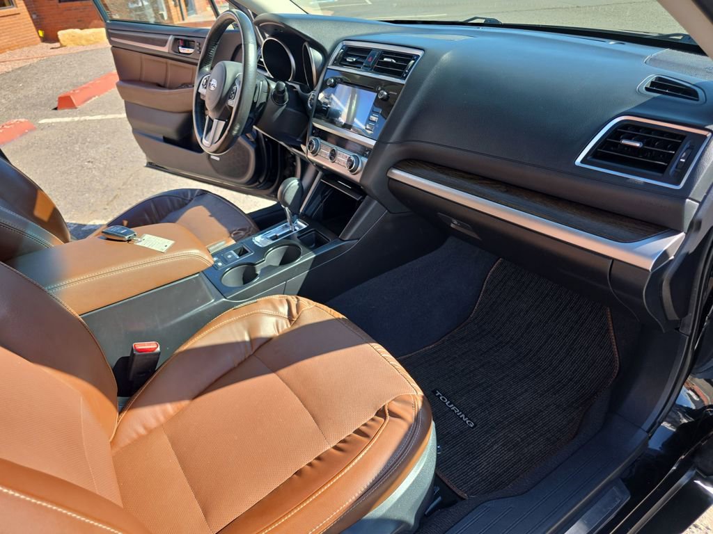 Used 2017 Subaru Outback 3.6R Touring image 33