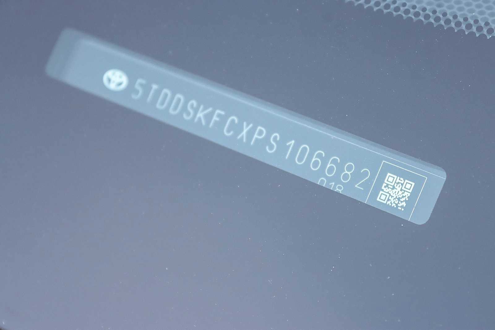 Used 2023 Toyota Sienna XSE image 28