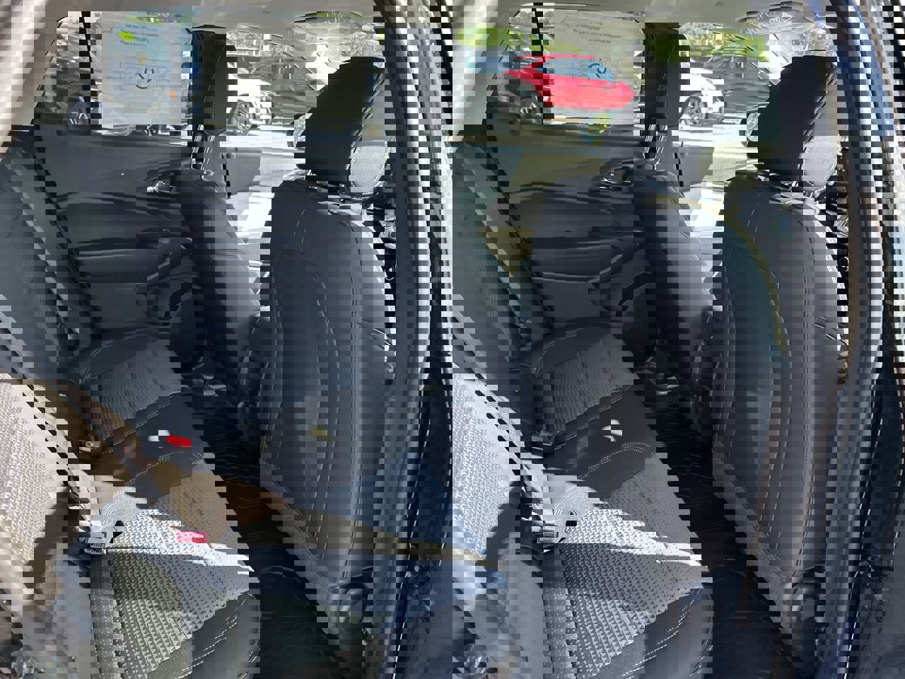 New 2025 Chevrolet Trax LT w/ Driver Confidence Package image 17