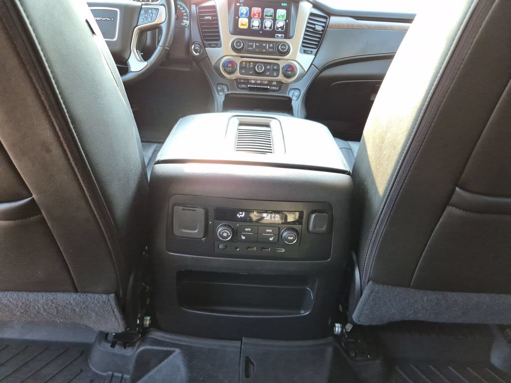 Used 2019 GMC Yukon XL Denali w/ Denali Ultimate Package AWD/4WD image 34