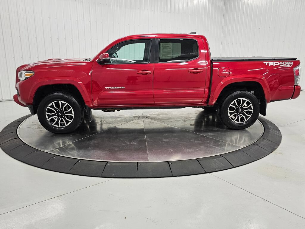 Used 2021 Toyota Tacoma TRD Sport AWD/4WD image 2