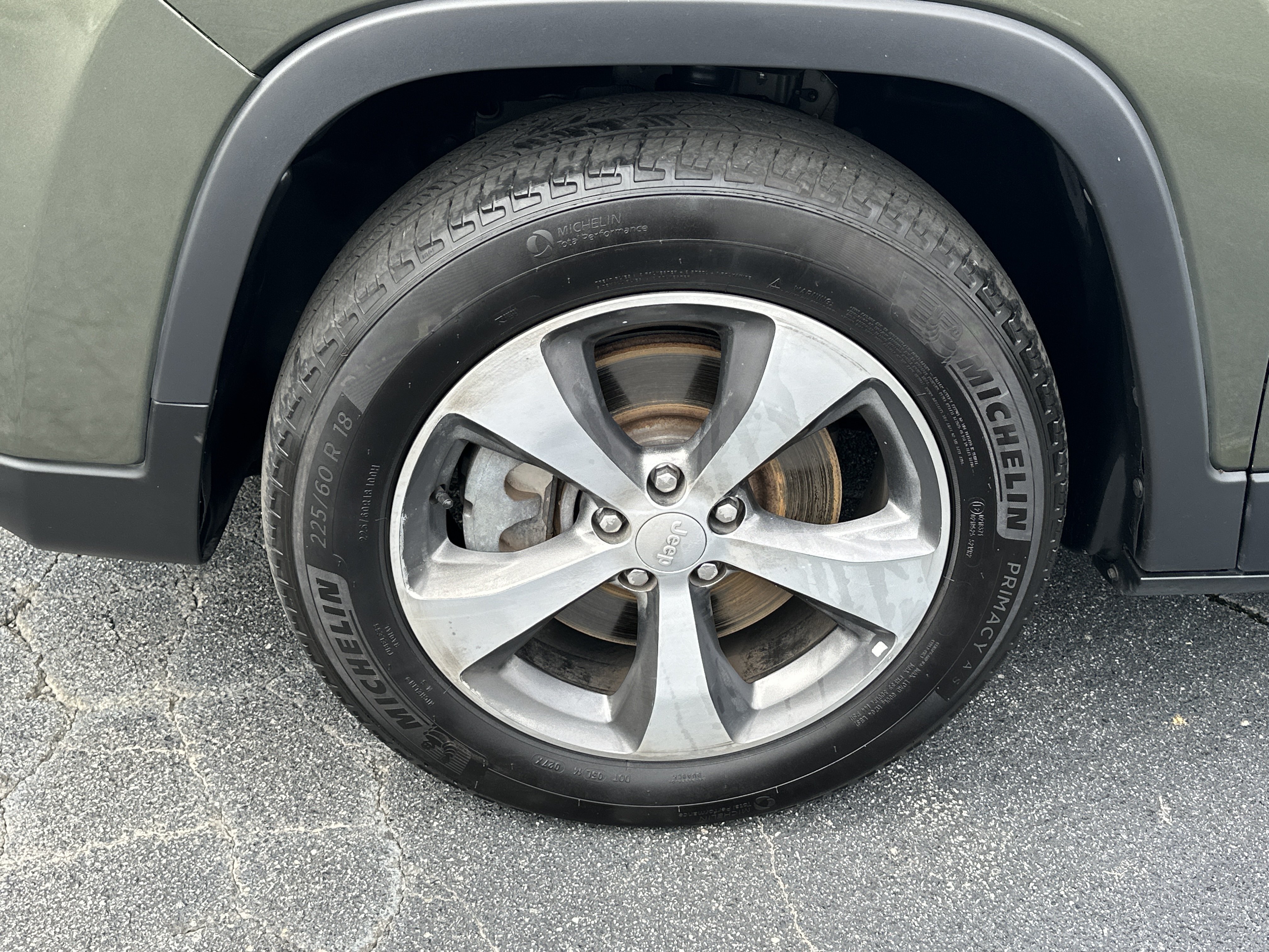 Used 2020 Jeep Cherokee Limited AWD/4WD image 13