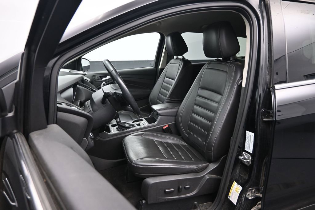 Used 2017 Ford Escape Titanium FWD image 19