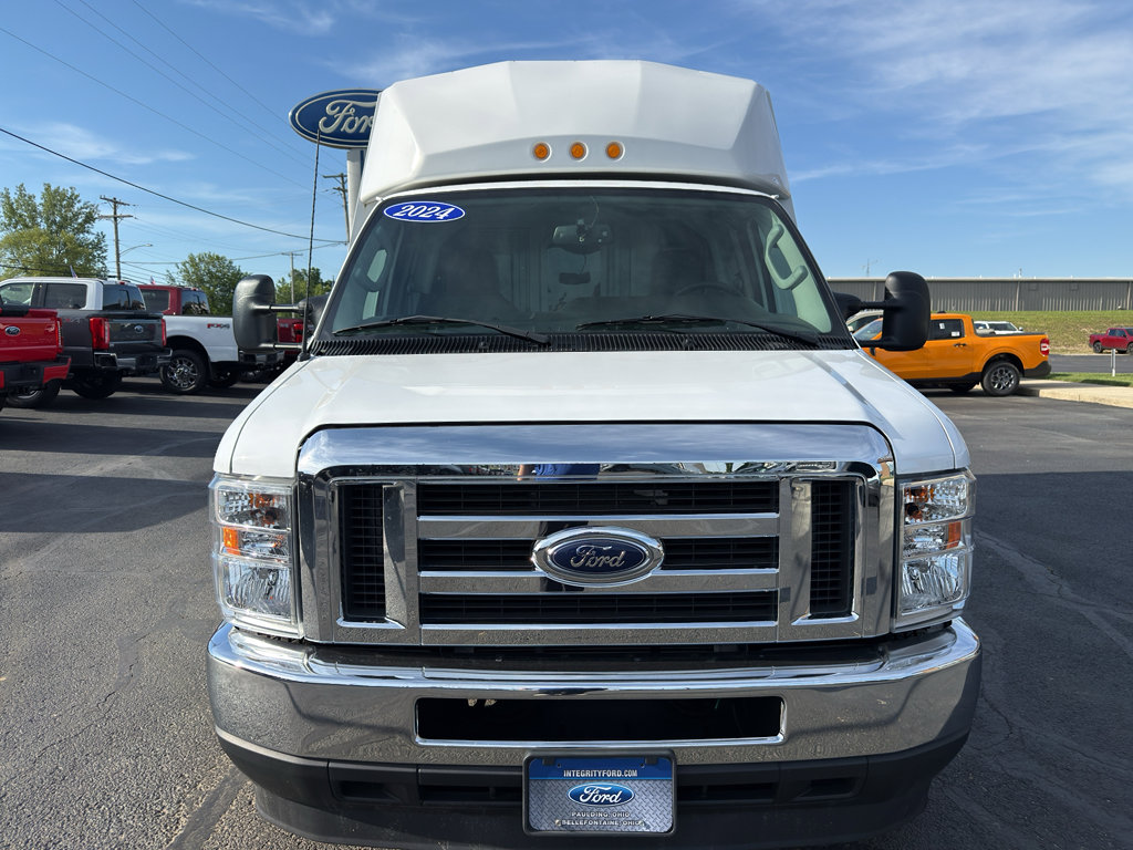 Used 2024 Ford E-350 and Econoline 350 Super Duty w/ Power Windows & Locks Group RWD image 3