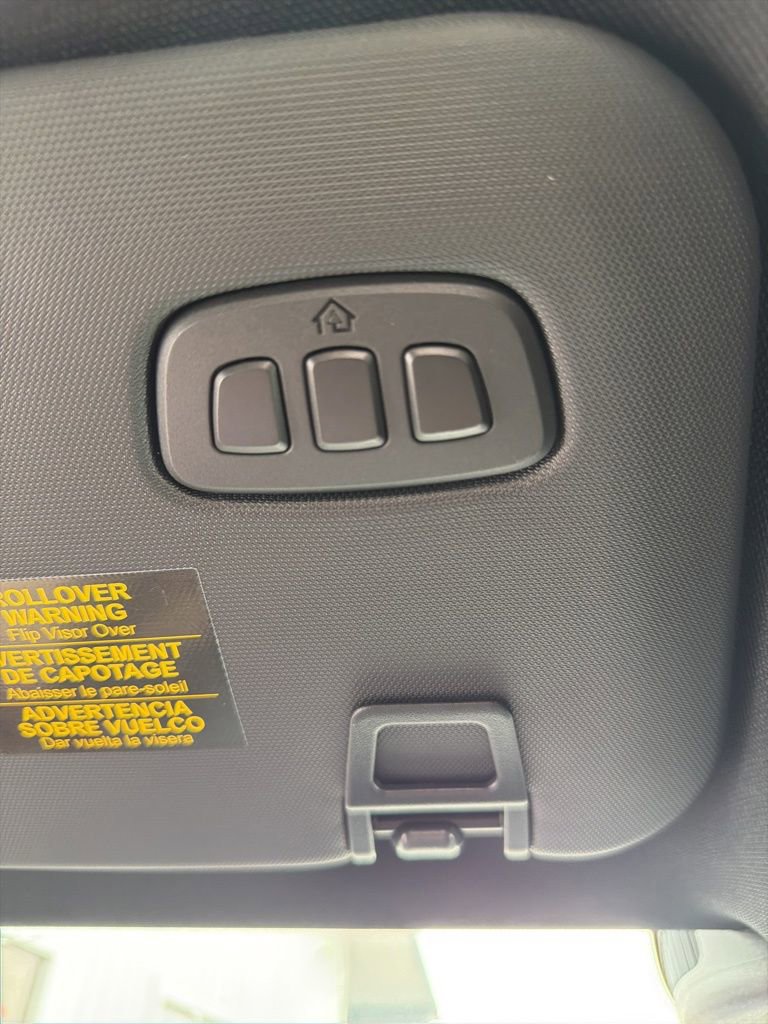 Used 2025 Ford Escape ST-Line Elite image 16