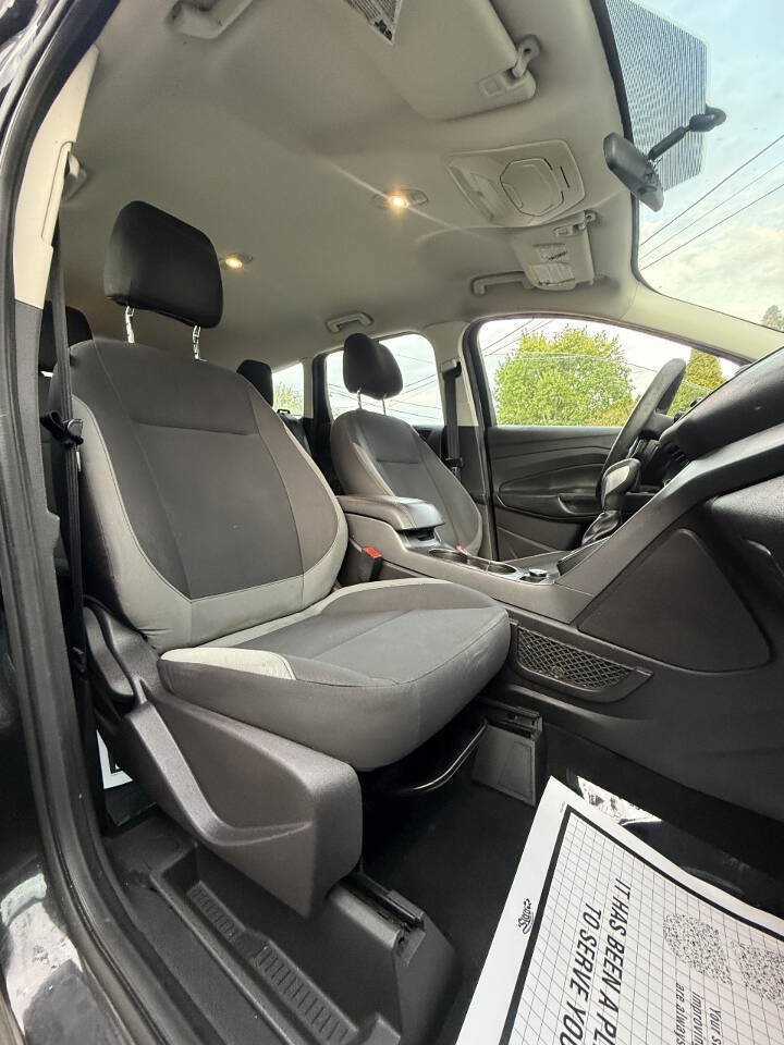 Used 2014 Ford Escape S FWD image 17