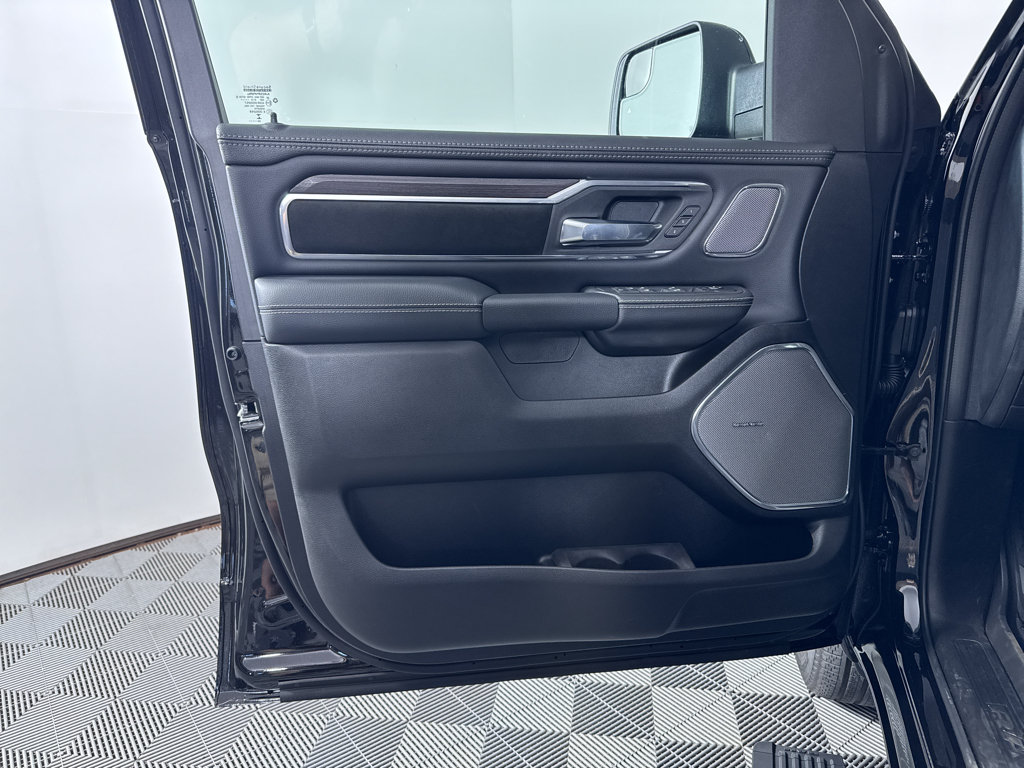 New 2027 RAM 1500 Laramie w/ Night Edition AWD/4WD image 28