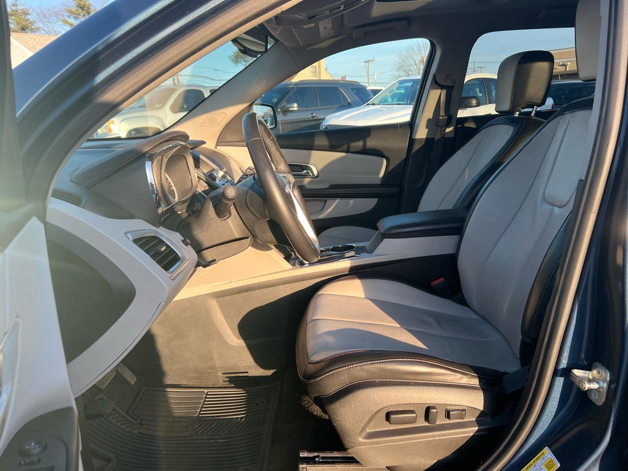 Used 2017 GMC Terrain SLT image 14