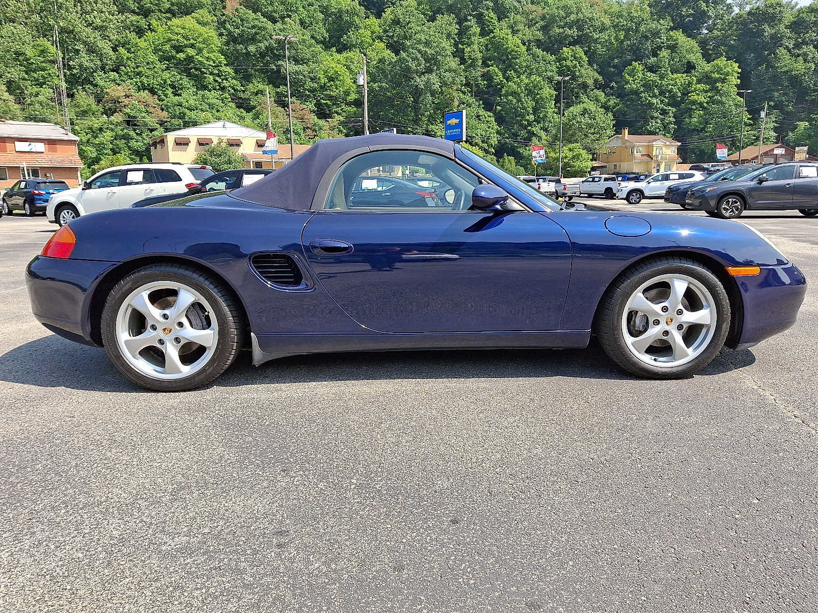 Used 2001 Porsche Boxster RWD image 7