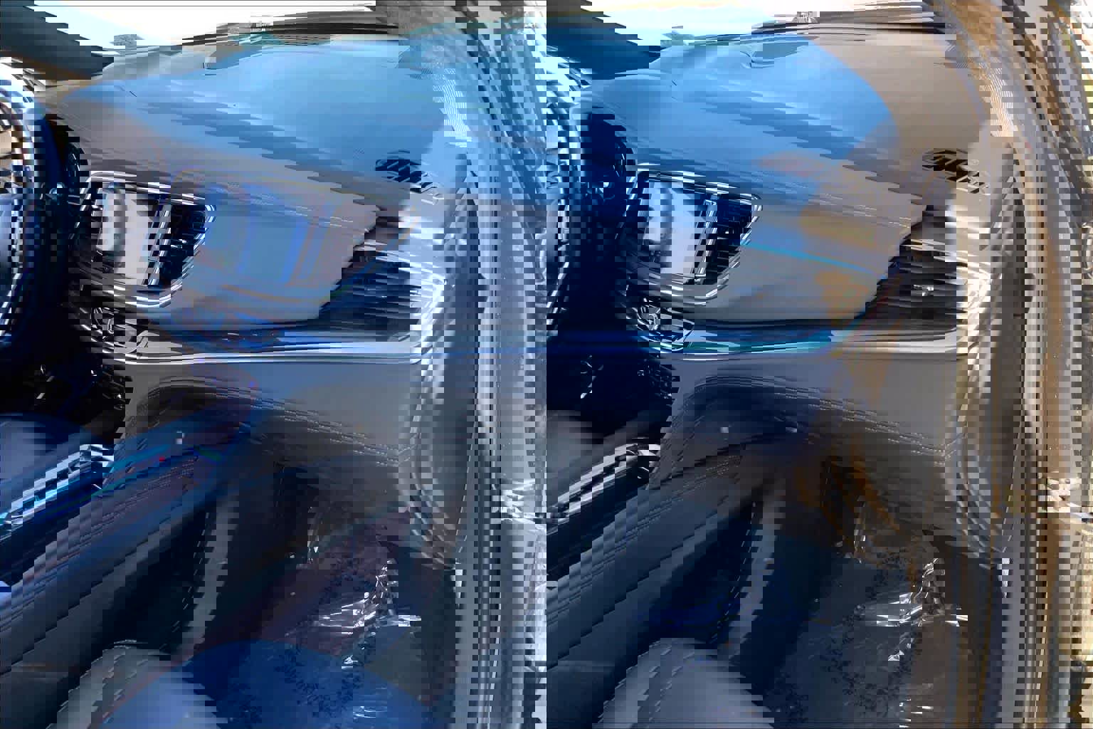 Used 2024 Buick Enclave Premium image 36