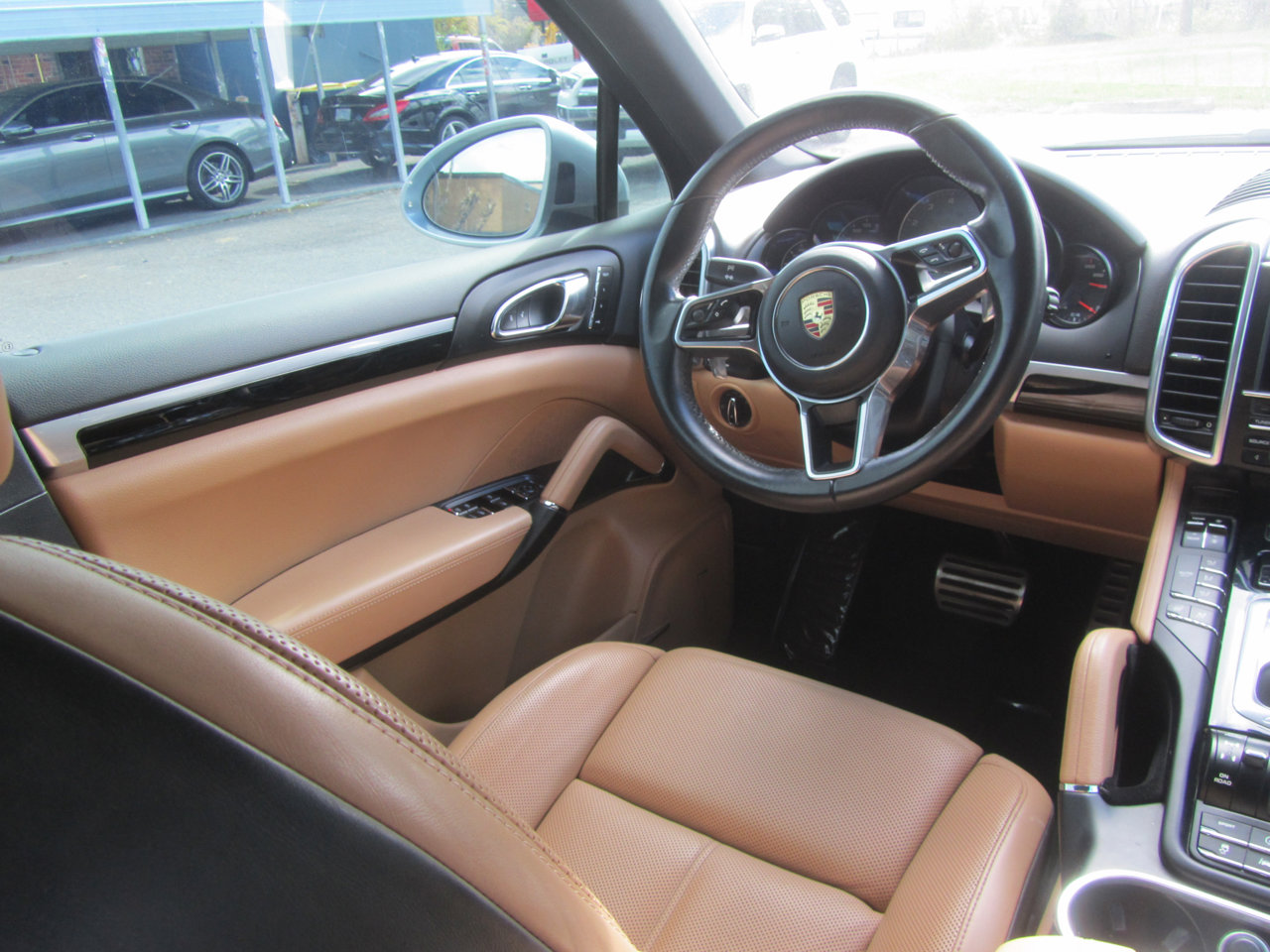 Used 2016 Porsche Cayenne S w/ Premium Plus Package image 13