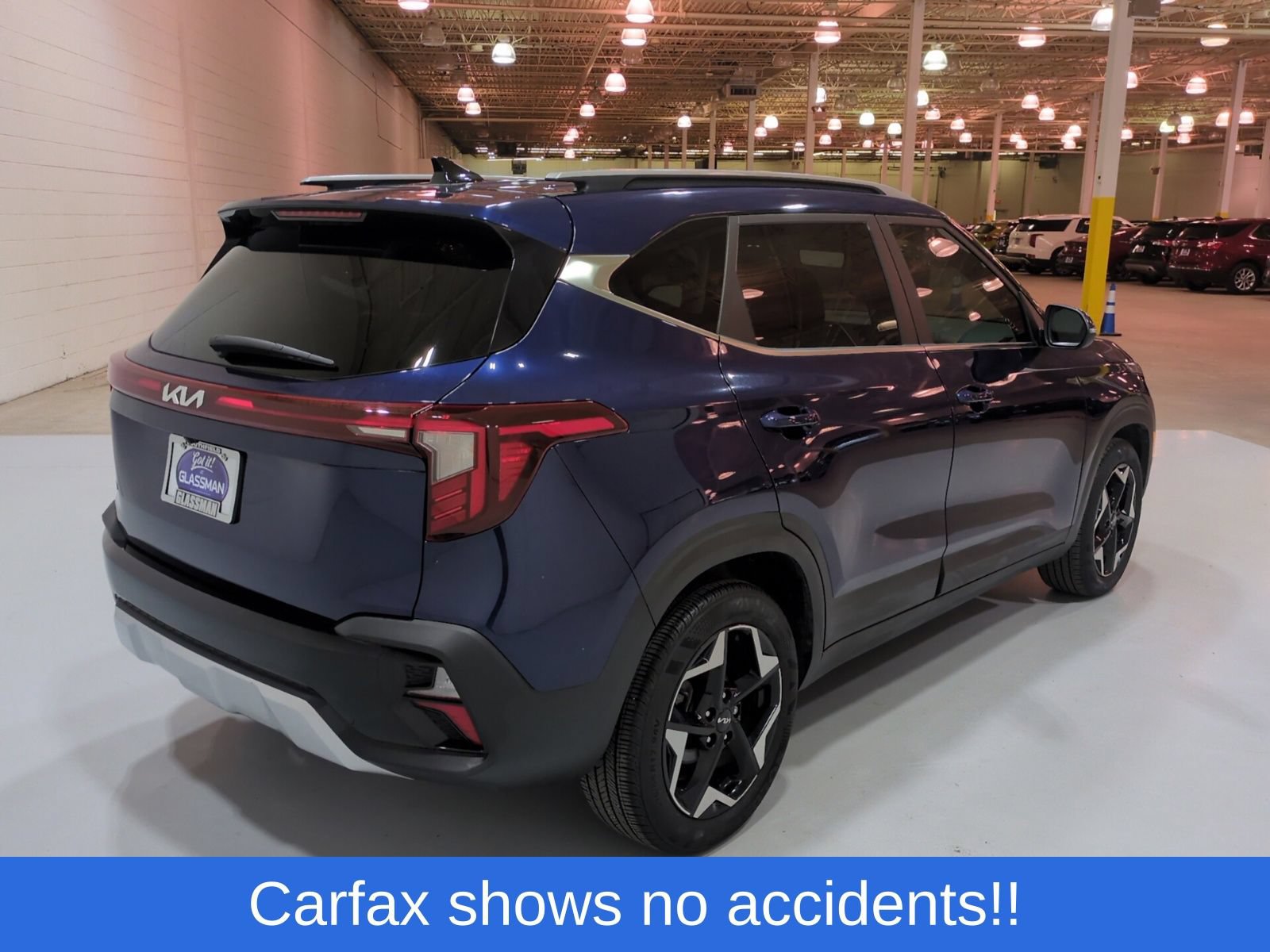Certified 2024 Kia Seltos EX FWD image 3