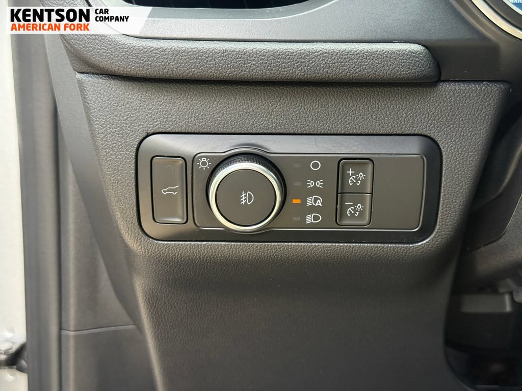 Used 2024 Ford Escape Platinum AWD/4WD image 16