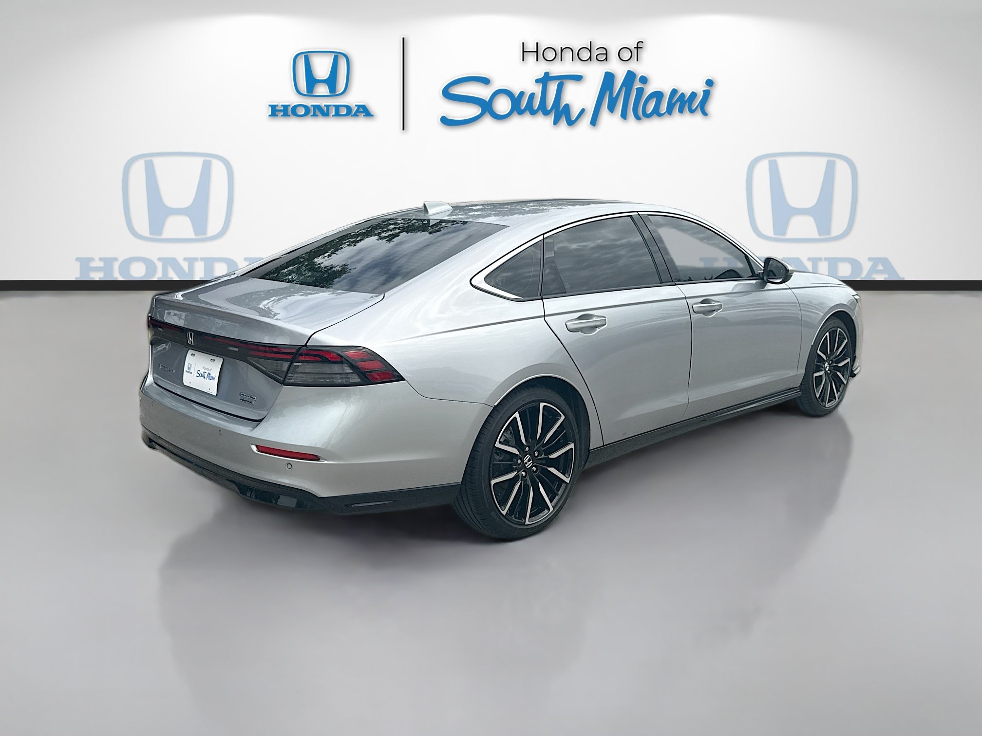 Certified 2023 Honda Accord Touring image 7