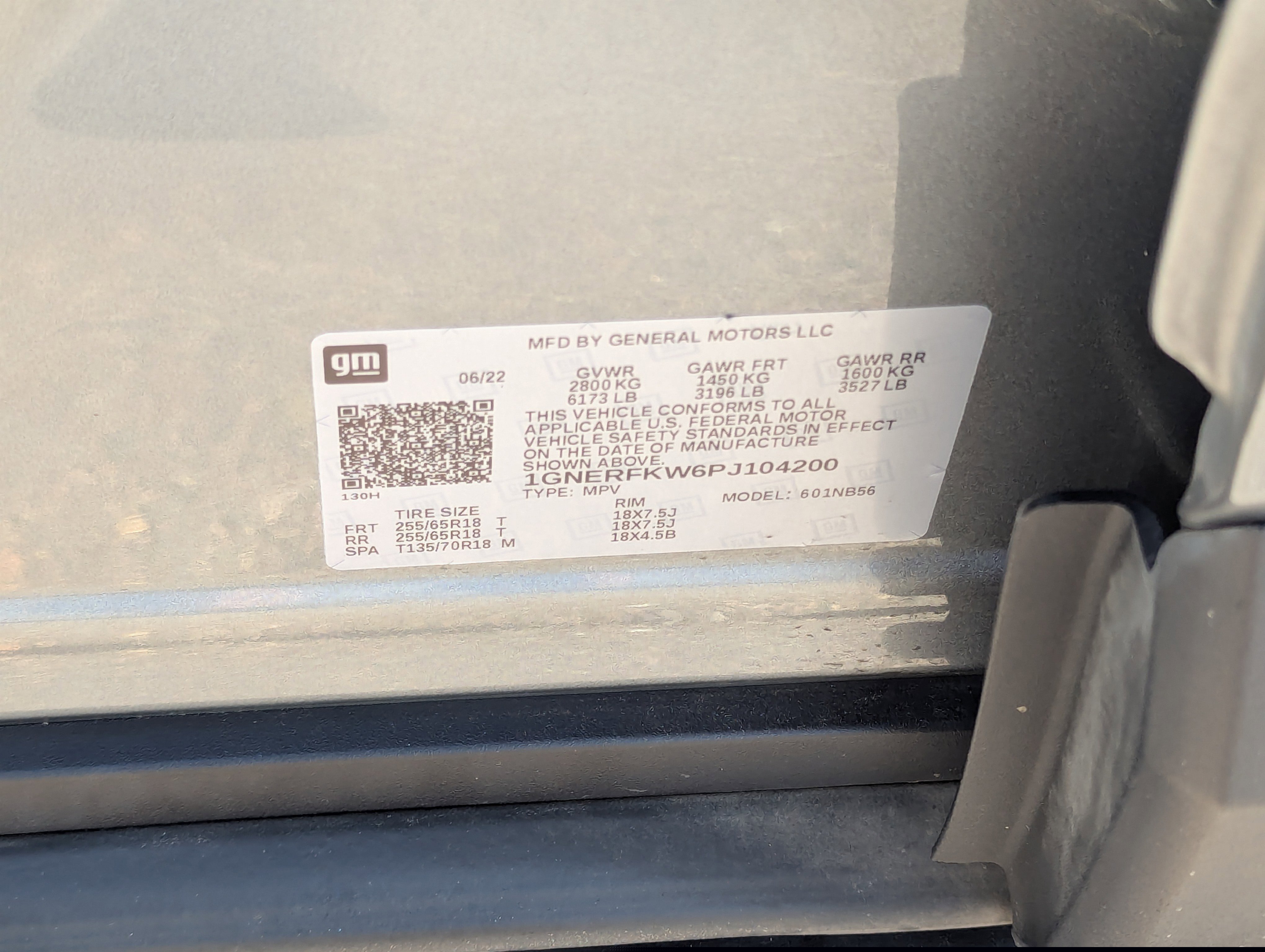 Used 2023 Chevrolet Traverse LS w/ LPO, Cargo Package image 38