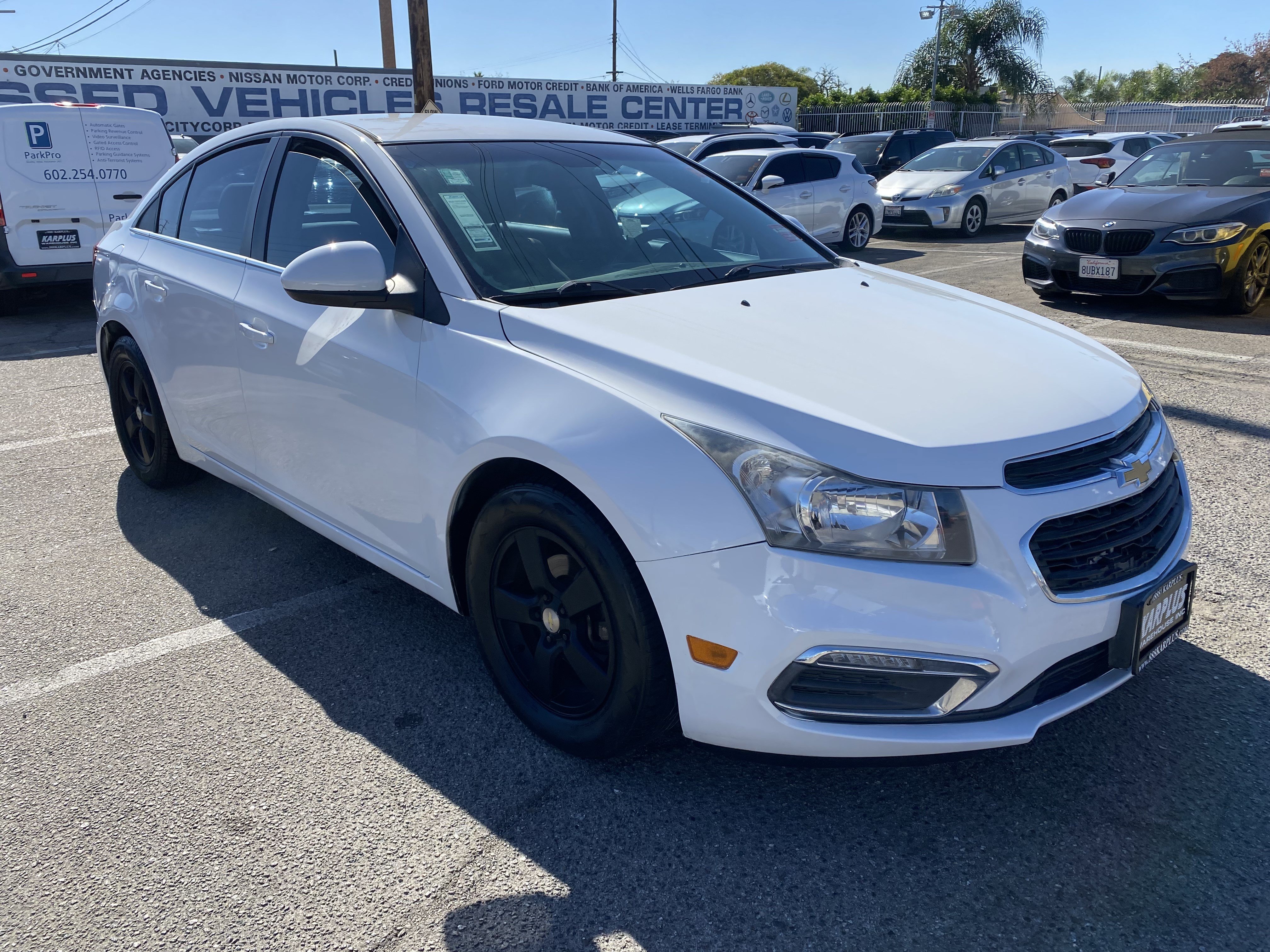 Used 2016 Chevrolet Cruze LT w/ Technology Package FWD image 6