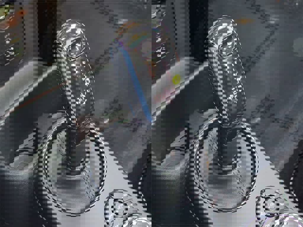 Used 2022 MINI Cooper S w/ Driver Assistance Package image 31